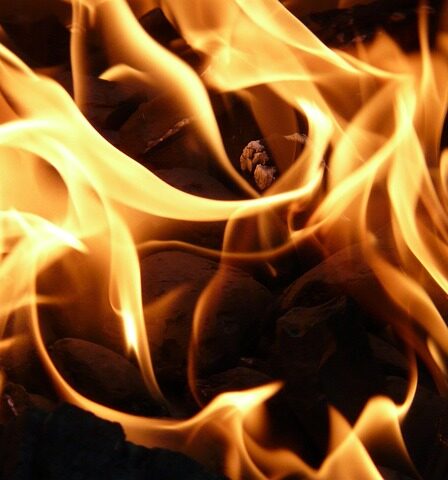 Varmeplaster vs. varmetæpper: Hvad passer bedst til dine behov?